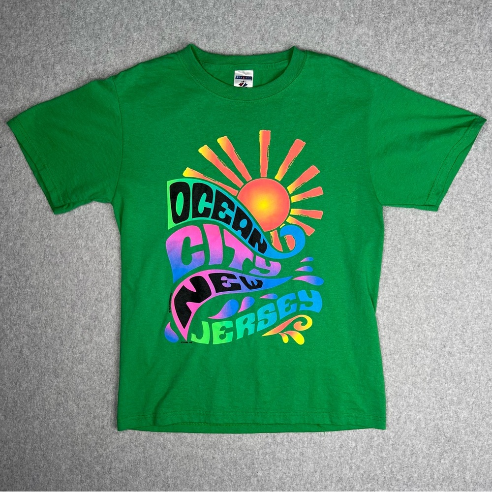 Jerzees Heavyweight Blend Y2K Ocean City New Jersey F&M Expressions Shirt Small